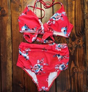 CocoShip NWT Ruched Bikini | 10
